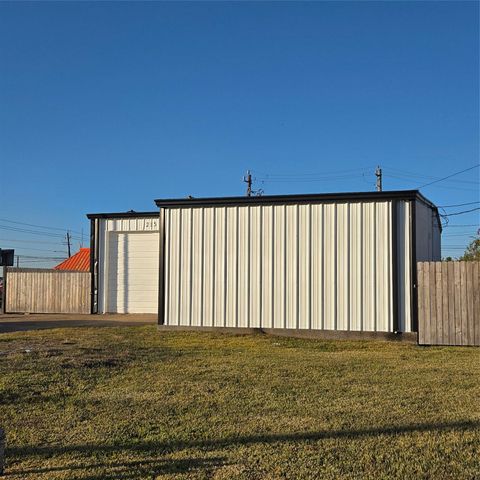 215 Fresa Road, Pasadena, TX 77502