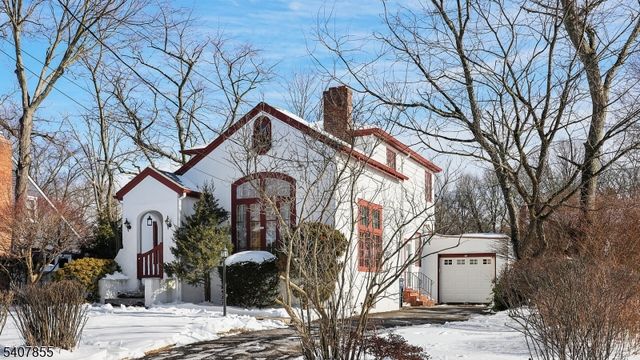 88 Portland Ave, Fanwood Boro, NJ 07023