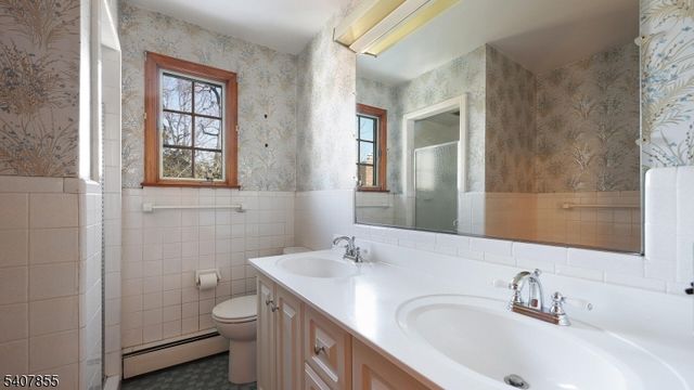 88 Portland Ave, Fanwood Boro, NJ 07023