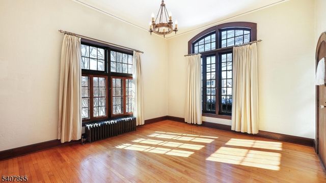 88 Portland Ave, Fanwood Boro, NJ 07023