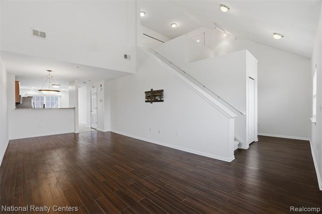 39647 Springwater Drive, Northville, MI 48168