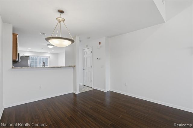 39647 Springwater Drive, Northville, MI 48168