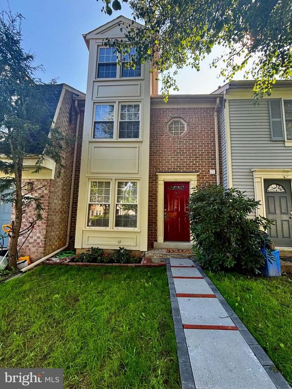 5 HAWK RUN CT, Montgomery Village, MD 20886