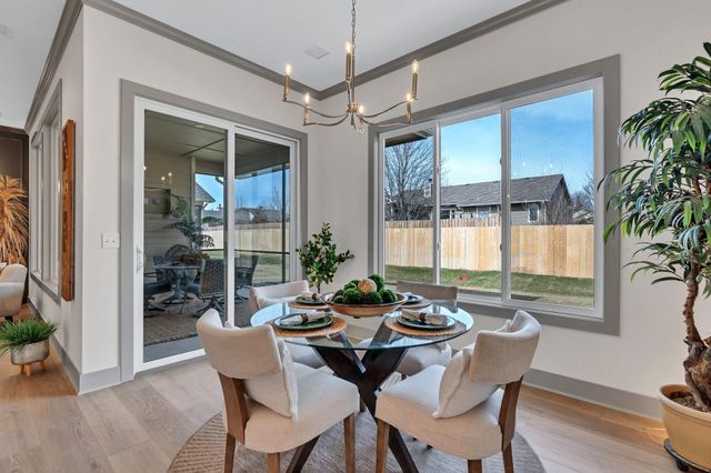 850 N Thornton Ct, Wichita, KS 67235