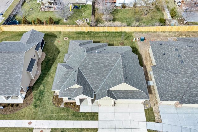 850 N Thornton Ct, Wichita, KS 67235