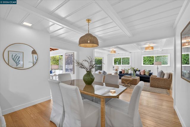 102 Fiesta Cir, Orinda, CA 94563