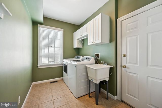 20 FURLONG DR, Cherry Hill, NJ 08003