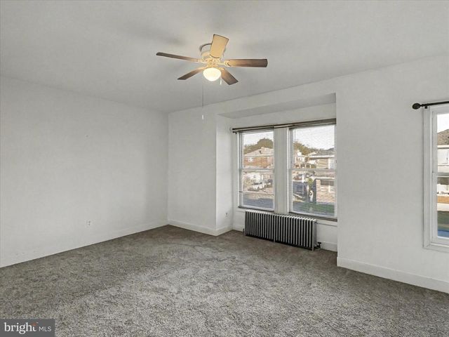 292 W COTTAGE PL, York, PA 17401