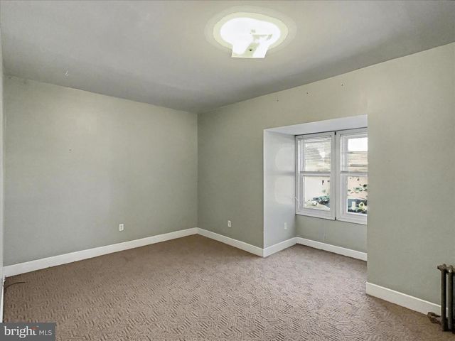 292 W COTTAGE PL, York, PA 17401