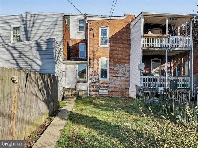 292 W COTTAGE PL, York, PA 17401