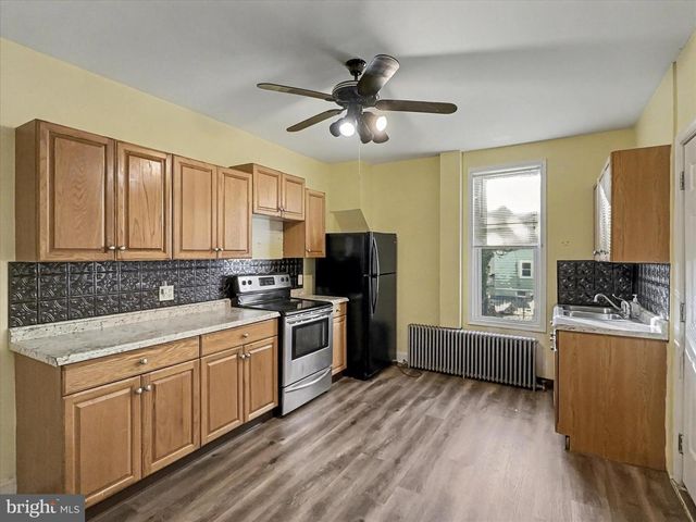 292 W COTTAGE PL, York, PA 17401