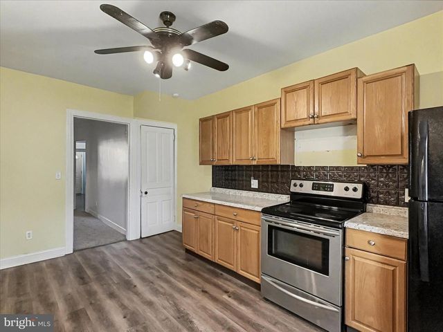 292 W COTTAGE PL, York, PA 17401