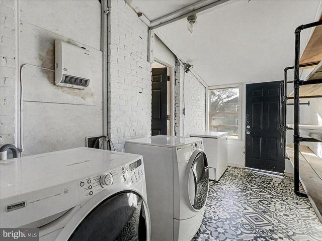 292 W COTTAGE PL, York, PA 17401