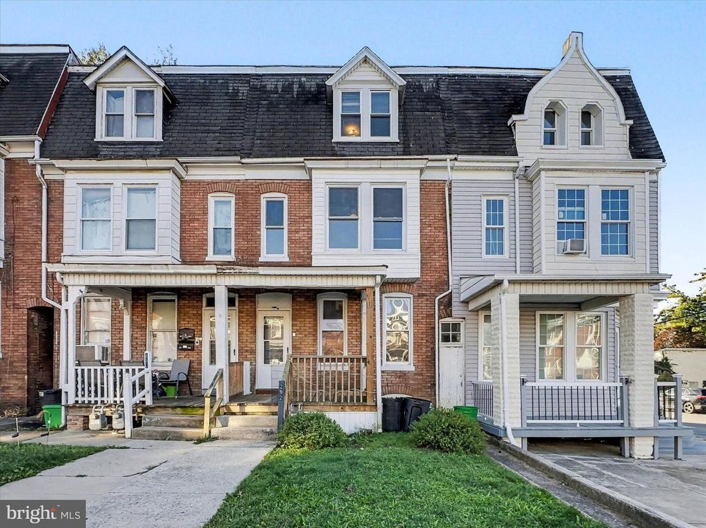 292 W COTTAGE PL, York, PA 17401