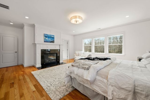 8 Lake Street, Lexington, MA 02421