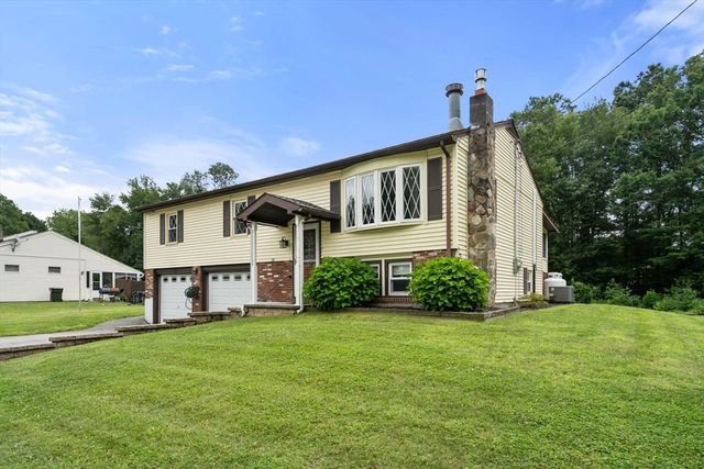 35 Nancy Dr, Webster, MA 01570