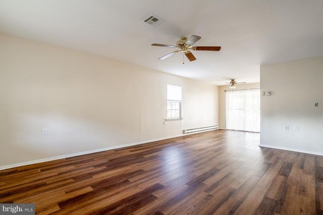 9 CHELSEA PL, Southampton, NJ 08088
