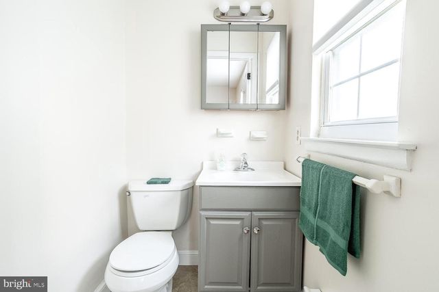 9 CHELSEA PL, Southampton, NJ 08088
