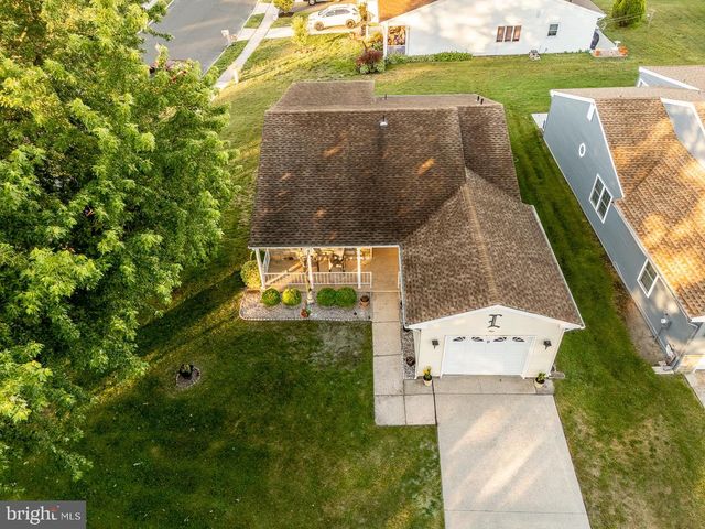 9 CHELSEA PL, Southampton, NJ 08088