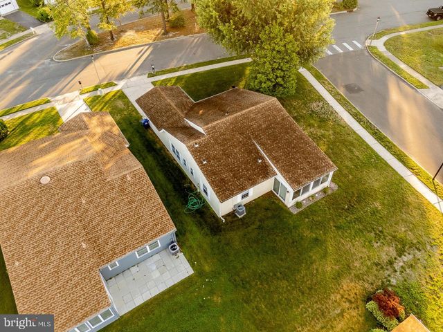 9 CHELSEA PL, Southampton, NJ 08088