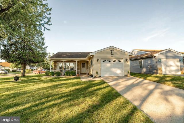 9 CHELSEA PL, Southampton, NJ 08088