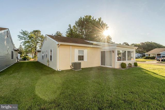 9 CHELSEA PL, Southampton, NJ 08088