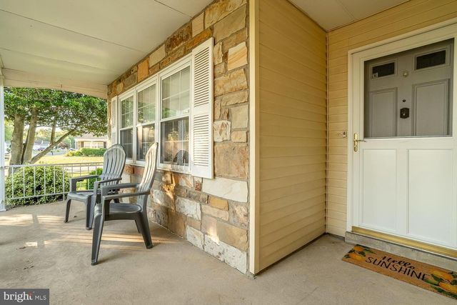 9 CHELSEA PL, Southampton, NJ 08088