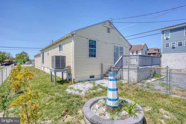 16 HUBBARD AVE, Frederica, DE 19946