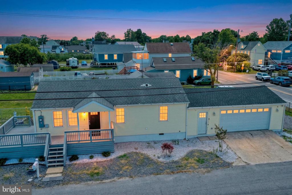 16 HUBBARD AVE, Frederica, DE 19946