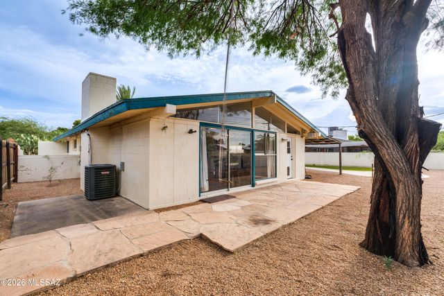 1264 W Wheatridge Drive, Tucson, AZ 85704