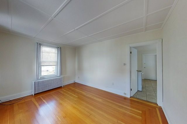 19 Dixon Street 2, Newport, RI 02840