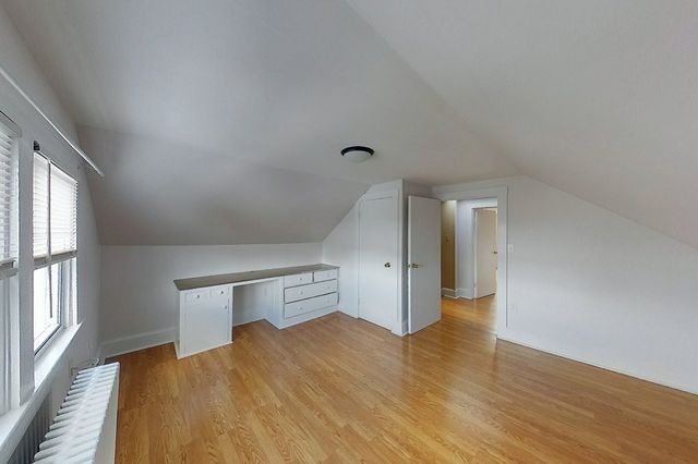 19 Dixon Street 2, Newport, RI 02840