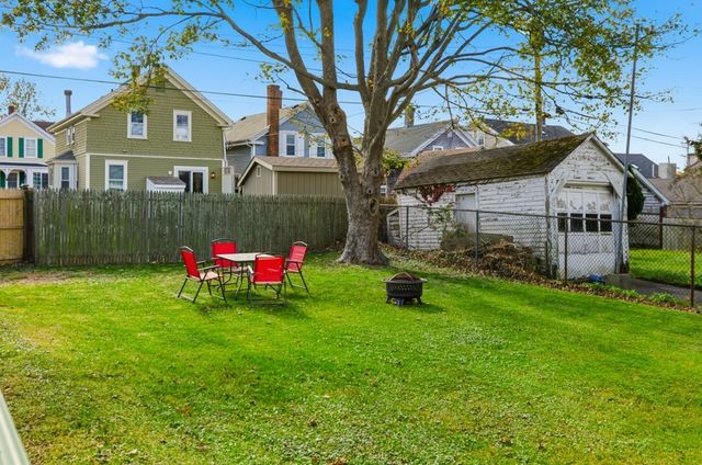 19 Dixon Street 2, Newport, RI 02840