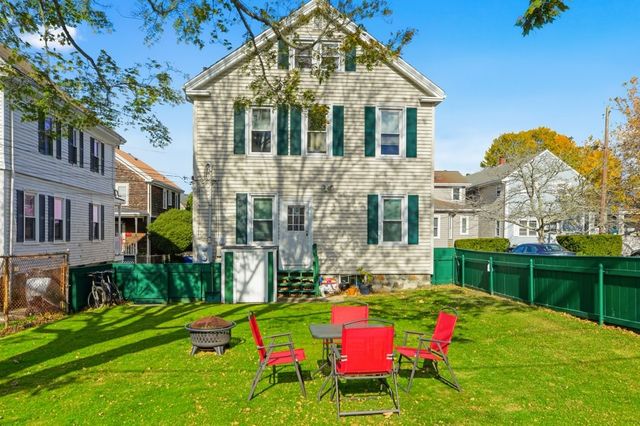 19 Dixon Street 2, Newport, RI 02840