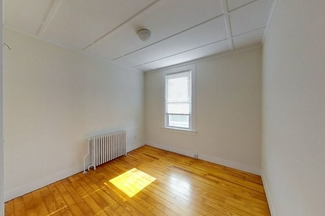 19 Dixon Street 2, Newport, RI 02840