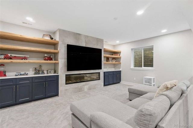 7125 S Uriah Street, Aurora, CO 80016