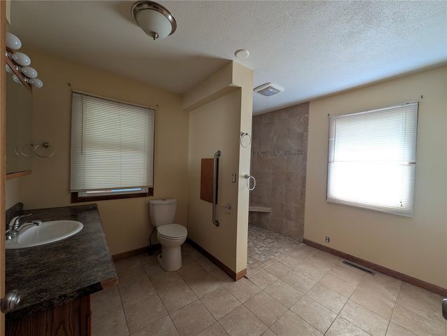 217 2nd Street SW, Swisher, IA 52338