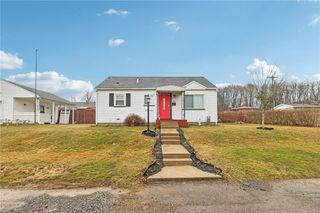 1613 Wooley Ave, New Castle, PA 16101