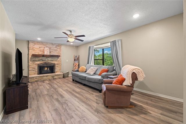 605 Azure Hills Drive, Van Buren, AR 72956