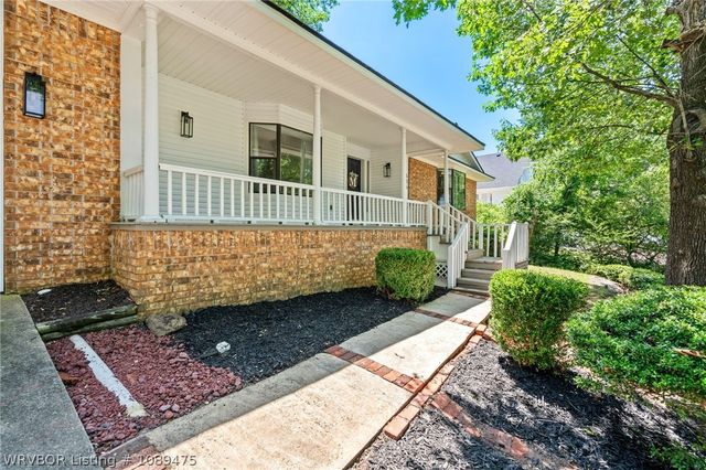 605 Azure Hills Drive, Van Buren, AR 72956