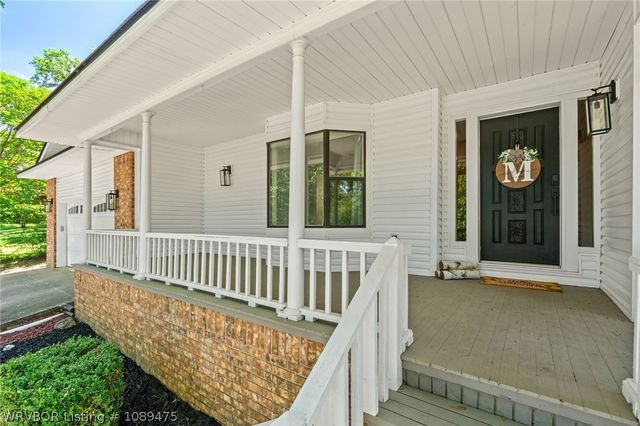 605 Azure Hills Drive, Van Buren, AR 72956