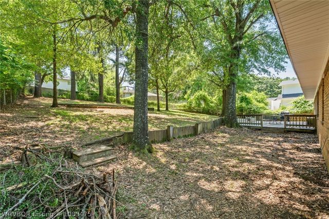 605 Azure Hills Drive, Van Buren, AR 72956