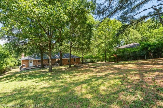 605 Azure Hills Drive, Van Buren, AR 72956