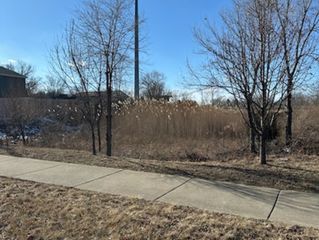 1022 S Elmwood Avenue, Waukegan, IL 60085