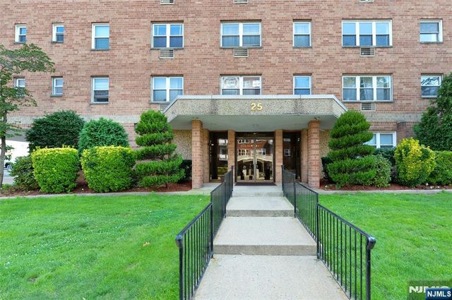 25 Jefferson Street 3D, Hackensack, NJ 07601