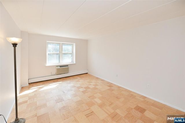 25 Jefferson Street 3D, Hackensack, NJ 07601