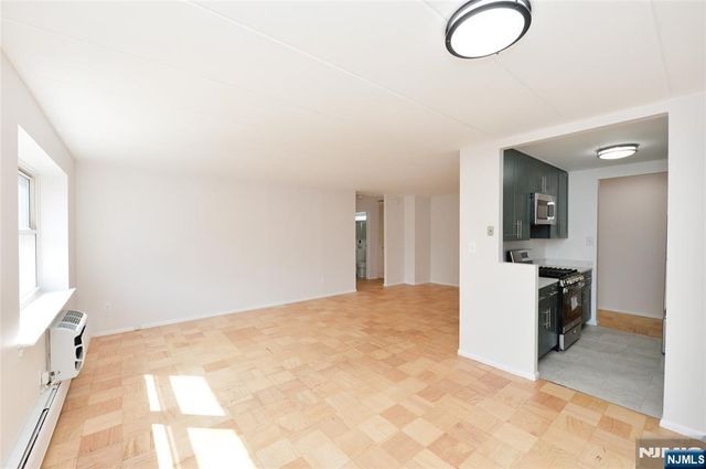 25 Jefferson Street 3D, Hackensack, NJ 07601