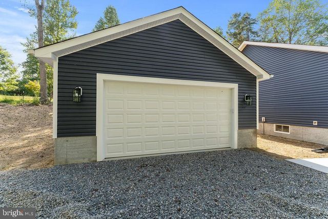 95 WOODLAND SHORES DR, Louisa, VA 23093