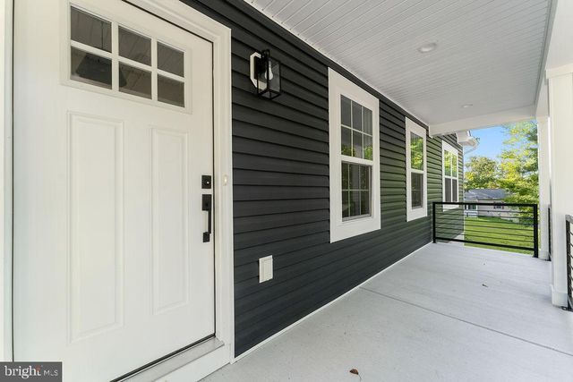 95 WOODLAND SHORES DR, Louisa, VA 23093