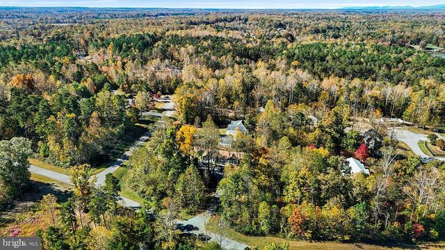 95 WOODLAND SHORES DR, Louisa, VA 23093